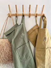 Load image into Gallery viewer, the basil laid back apron