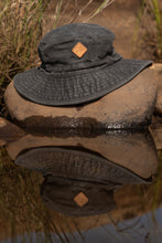 Load image into Gallery viewer, the black cuckoo