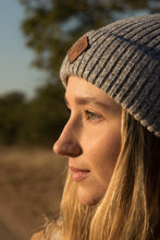 Load image into Gallery viewer, the grey go-away