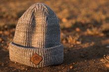 Load image into Gallery viewer, the grey go-away