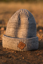 Load image into Gallery viewer, the grey go-away