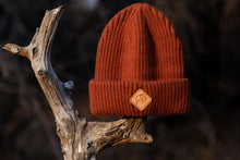 Load image into Gallery viewer, the rust wanderlust